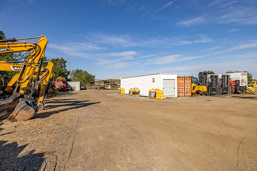 Global Tractor Facility 47